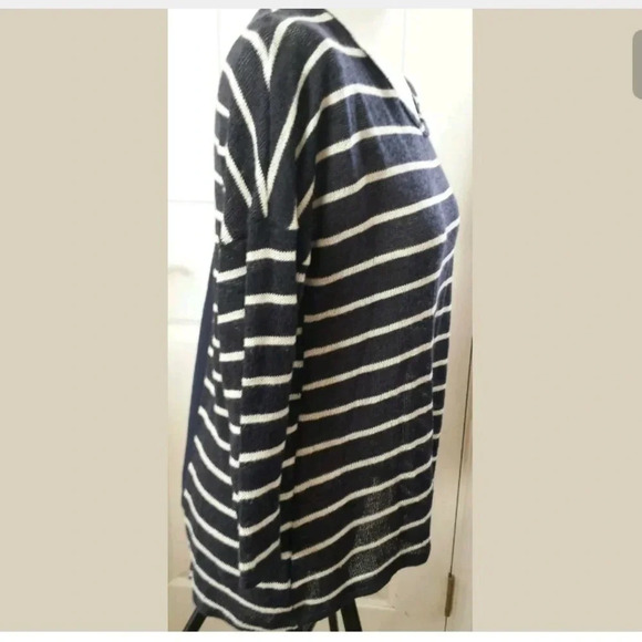 Charming Charlie Sweater Size Medium - Picture 2 of 6